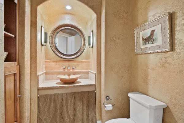 2f00b5904002dd4a4a2a6dfc482508d1-uncropped_scaled_within_1536_1152