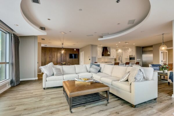 N Prospect Ave Unit 1705-004