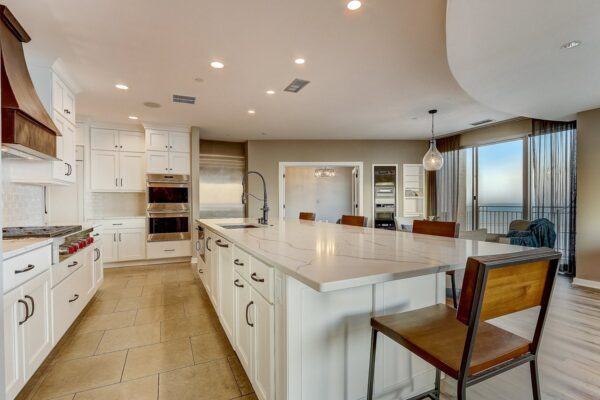 N Prospect Ave Unit 1705-013