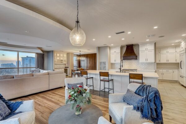 N Prospect Ave Unit 1705-019