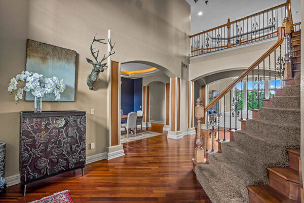 W323N9110-Shadow-Ct,-Hartland---HDR-10