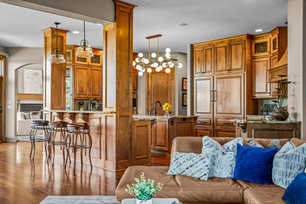 W323N9110-Shadow-Ct,-Hartland---HDR-40